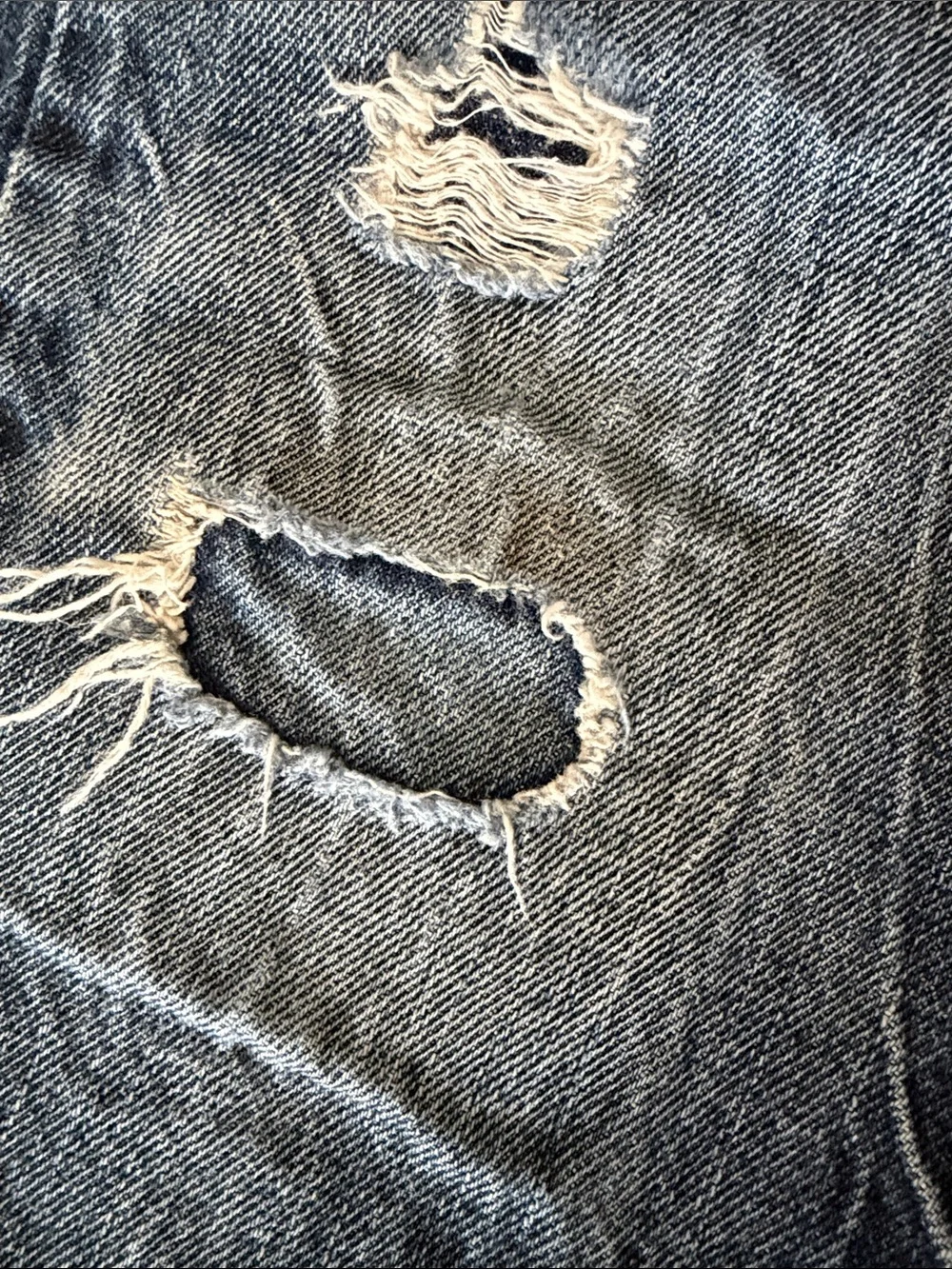 Boys size 10 Cherokee Distressed Blue Denim Jeans - Picture 7 of 7